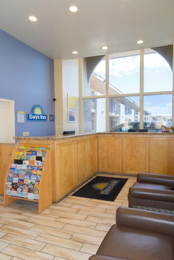 Days Inn By Wyndham Lake Havasu Lake Havasu City Kültér fotó
