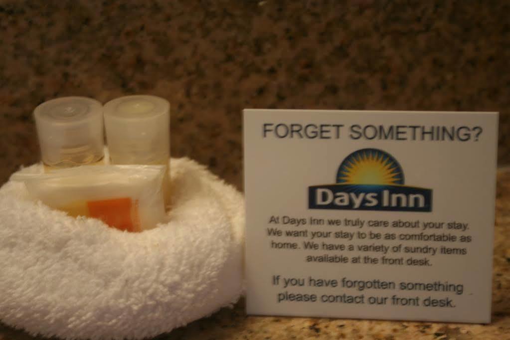 Days Inn By Wyndham Lake Havasu Lake Havasu City Kültér fotó