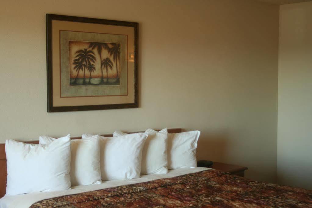 Days Inn By Wyndham Lake Havasu Lake Havasu City Kültér fotó