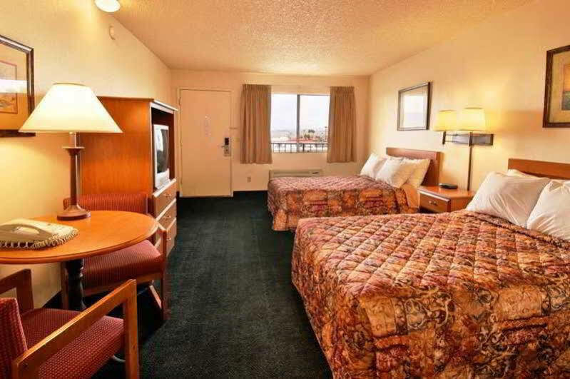 Days Inn By Wyndham Lake Havasu Lake Havasu City Kültér fotó
